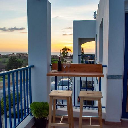 Ron'S Pergola Apartment Paphos Exterior photo